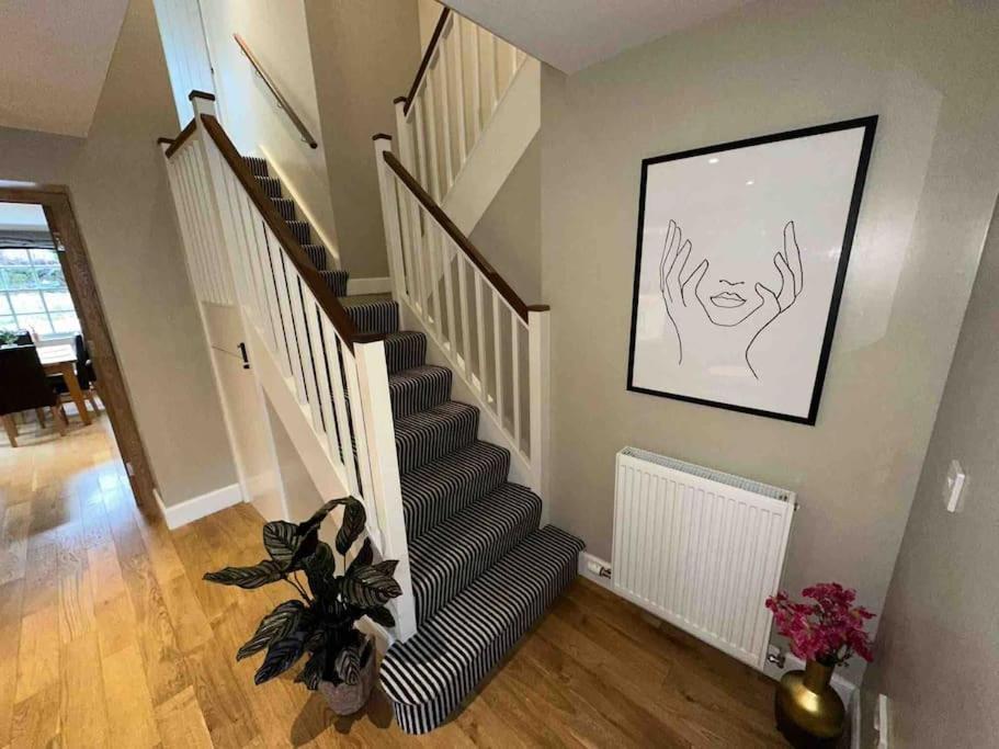 The Gate House - 3 Bed & Parking Villa Edinburg Exteriör bild